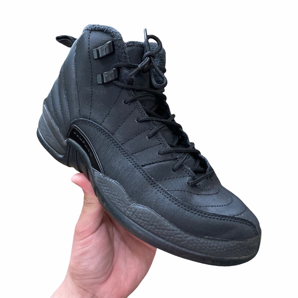 Air Jordan 12 Retro Winter Black